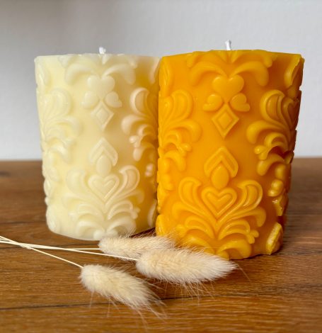 Hochwertige Stumpenkerze mit Muster Hochwertige Stumpenkerze mit Muster